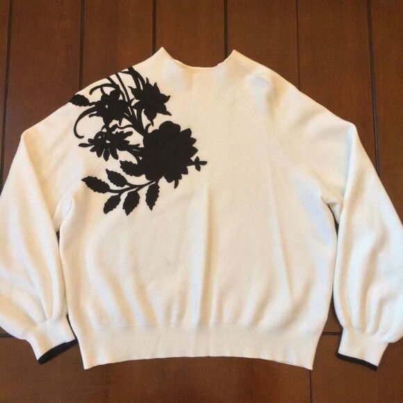 Anthropologie Sweaters - Anthropologie the Beatriz mock neck sweater white black large viscose blend